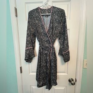 NWT Summersalt Floral Robe with Pink Accents